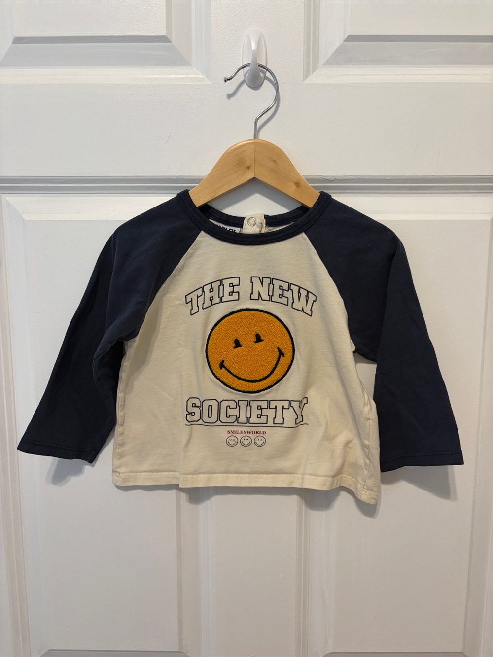 The New Society Kids' Raglan Long Sleeve Tee - Cream & Navy
